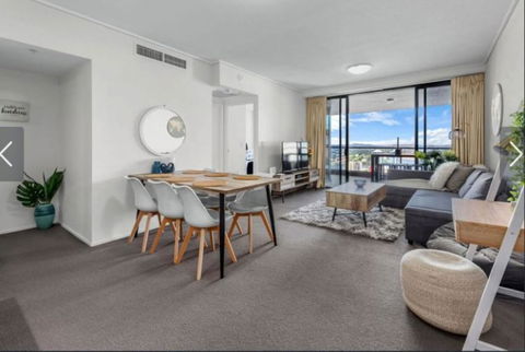 AU1 - Long Stay W Balcony RiverViews Fast WiFi - Tourism Brisbane 1