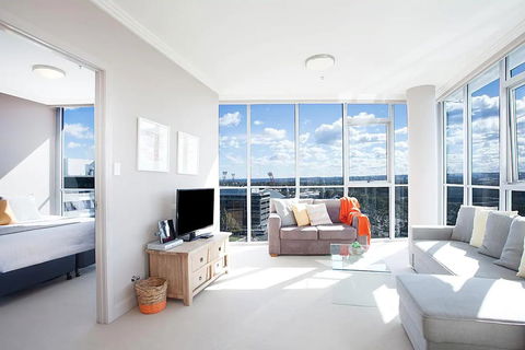 Australia Towers ShortOzstay - Brisbane Tourism 0