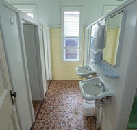 Australian Hotel - Brisbane Tourism