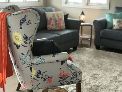 Autumn Home - Our Place At Bright - Brisbane Tourism 3