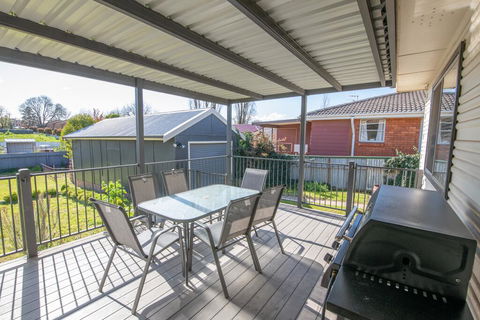 Autumn St - Trendy East Orange - Near CBD - Tourism Brisbane 3