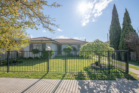 Autumn St - Trendy East Orange - Near CBD - Tourism Brisbane 0