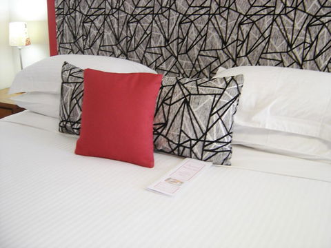 Avaleen Lodge Motor Inn - Tourism Brisbane 0