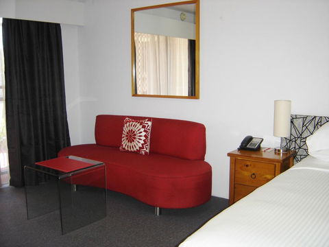 Avaleen Lodge Motor Inn - Tourism Brisbane 3