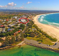 Azura Ocean View Holiday Apartment - Tourism Brisbane