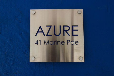 Azure On Geoffrey Bay - Brisbane Tourism 1