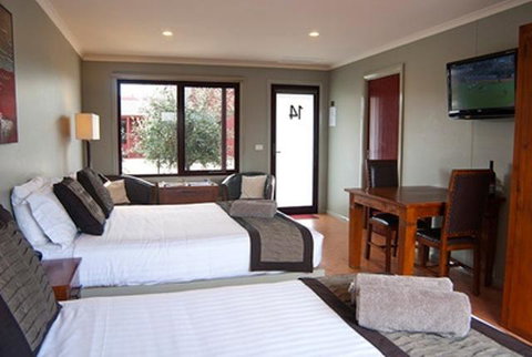 Bairnsdale Motel - Brisbane Tourism 2