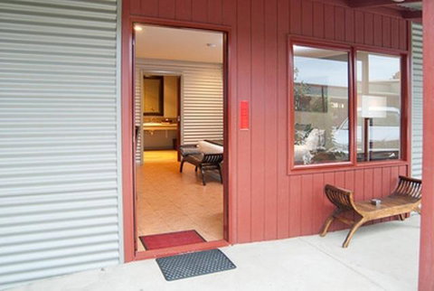 Bairnsdale Motel - Brisbane Tourism 3