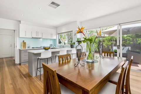 BANGALOW - MORNINGTON - Tourism Brisbane 1