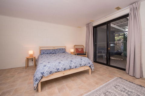 Banksia - Tourism Brisbane 2