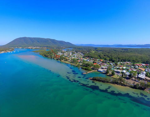 BANYANDAH 557 Ocean Drive NH - Brisbane 4u 1