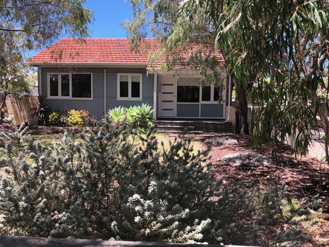 Barefoot Beach Cottage - Busselton - Tourism Brisbane 2