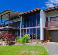Barrels Beach House 28 Dulconghi Street - Brisbane Tourism