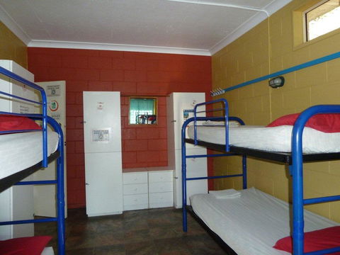 Bateman Bay Holiday Park & Batemans Bay YHA - Tourism Brisbane 1