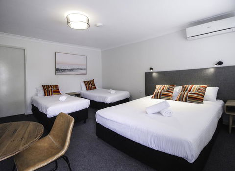 Batemans Bay Hotel - Tourism Brisbane 3