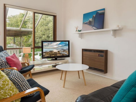 Bay Cottage - Brisbane Tourism 1