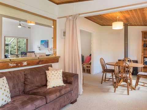 Bay Cottage - Brisbane Tourism 3