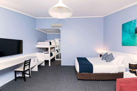 Bay Hotel Motel - Tourism Brisbane 2