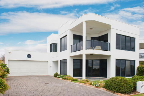 Bayside Beauty - Tourism Brisbane 1