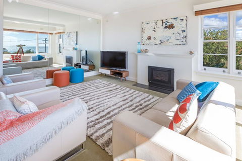 BEACH BELLE - MORNINGTON - Tourism Brisbane 3