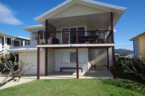 Beach Club 1, 5 Gowing Street - Brisbane Tourism 0