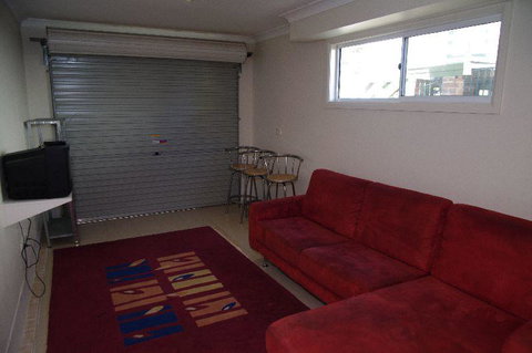 Beach Club 1, 5 Gowing Street - Brisbane Tourism 1