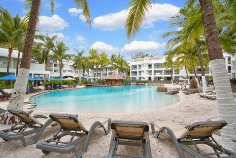 BEACH CLUB PENTHOUSE 5134 - Tourism Brisbane 3