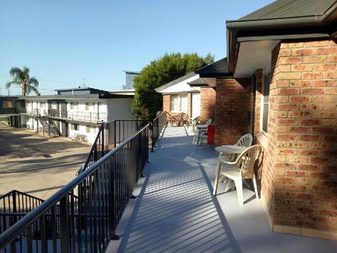 Beach Drive Motel - Tourism Brisbane 1