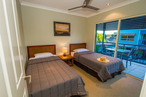 Beach Pad 2 - Brisbane Tourism 1