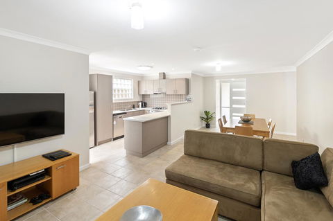 Beach Resort Chalet - Tourism Brisbane 0