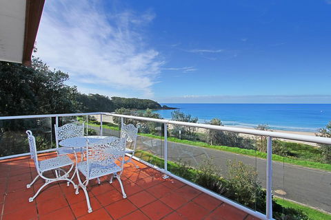 Beach Road 10 Mollymook - Tourism Brisbane 0