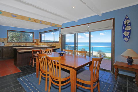Beach Road 10 Mollymook - Tourism Brisbane 2