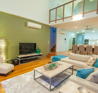 Beach Road Holiday Homes - Tourism Brisbane