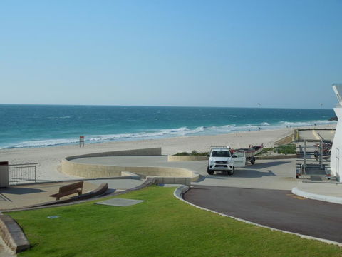 Beach Side Garden Apartment - Tourism Brisbane 1