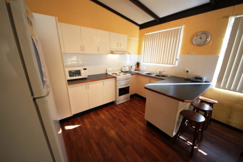 Beach Unit 5 At Hat Head - Brisbane Tourism 2
