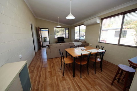 Beach Unit 7 At Hat Head - Brisbane Tourism 2