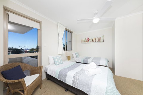 Beaches International - Brisbane Tourism 0