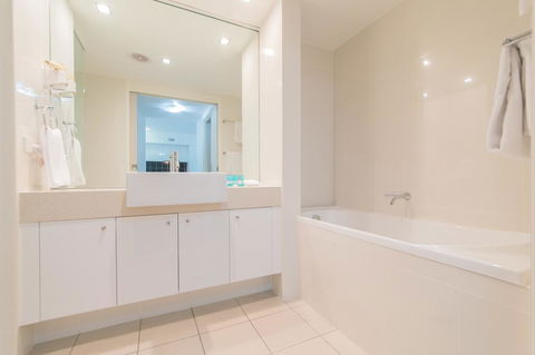 Beaches On Lammermoor Apartments - Tourism Brisbane 3