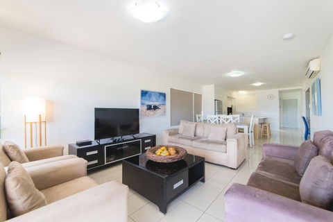 Beaches On Lammermoor Apartments - Tourism Brisbane 1