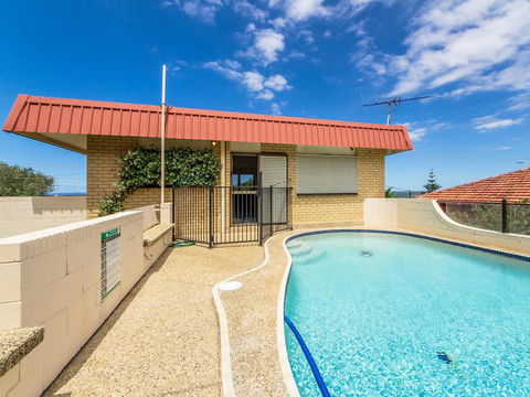 Beachfront Apt With Private Pool - Tourism Brisbane 2