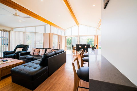 Beachfront Escape - Brisbane Tourism 2