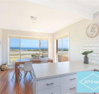 Beachfront Living - Tourism Brisbane