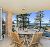 Beachfront on Golden Mile - Brisbane Tourism