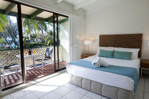 Beachfront Terraces Exclusive Onsite Reception And Management - Tourism Brisbane 3
