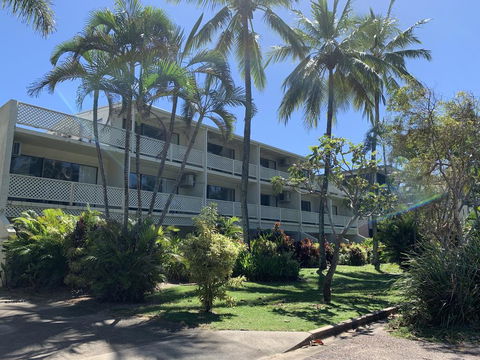 Beachfront Terraces Exclusive Onsite Reception And Management - Tourism Brisbane 1