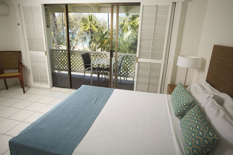 Beachfront Terraces Exclusive Onsite Reception And Management - Tourism Brisbane 2