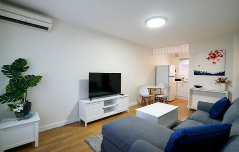 Rivervale Cosy Stunner Sleeps 2 - Tourism Brisbane 3
