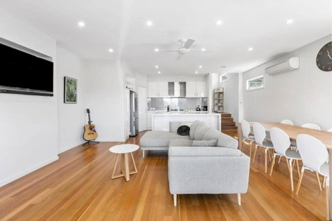 Riviera Lakeside With Uninterrupted Water Views - Brisbane Tourism 2
