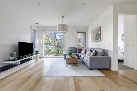 Ringtail Retreat - Contemporary Family Comforts - Tourism Brisbane 0