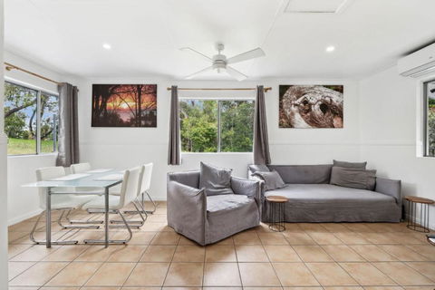 Red Rock Rest - Tourism Brisbane 1